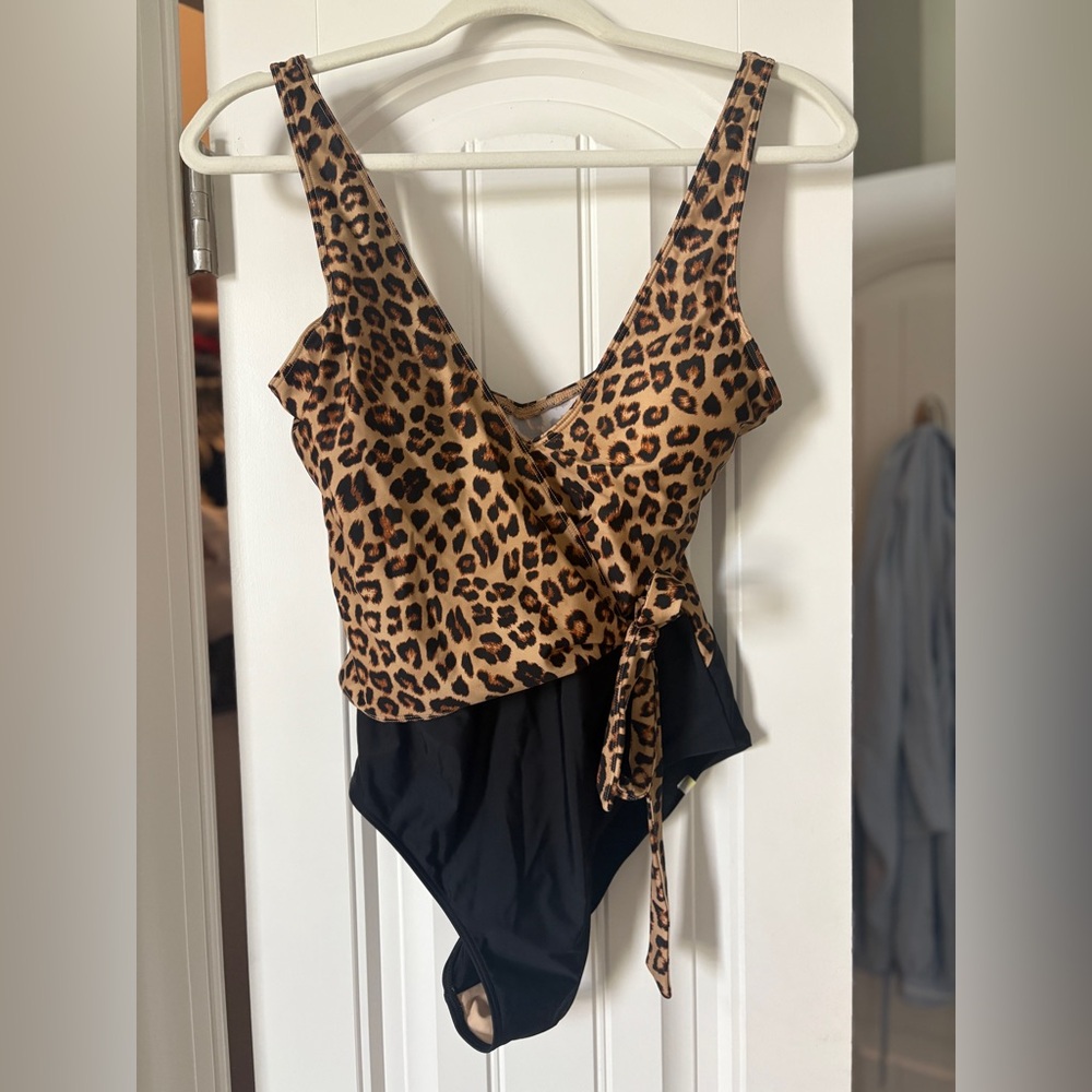 Summersalt Perfect Wrap Leopard Print Swimsuit
NWOT